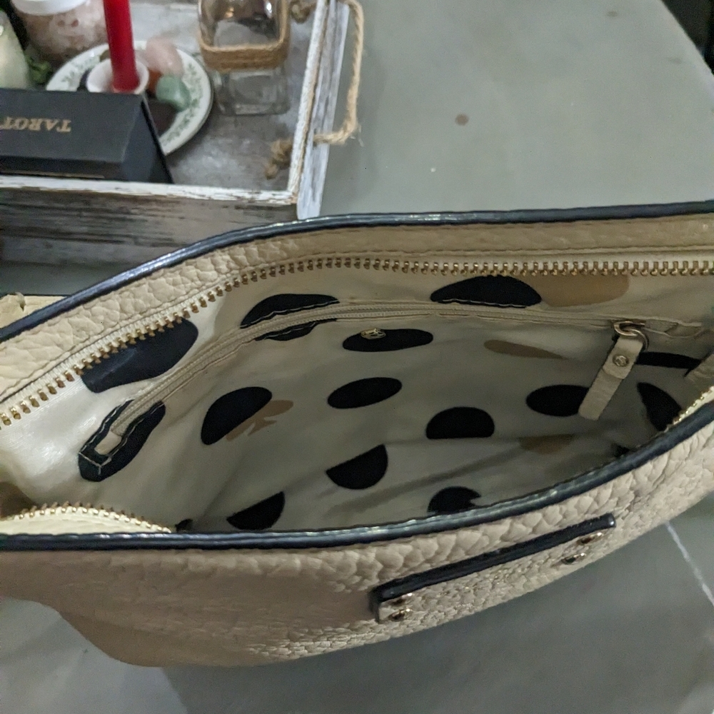 Kate Spade purse - Picture 4 of 5